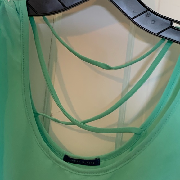 Sweet Claire size small mint top - Picture 2 of 5